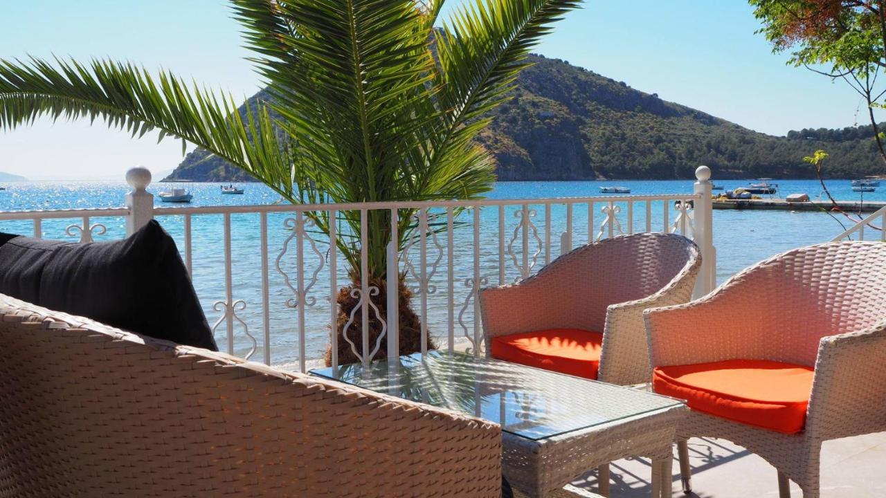 Hotel Aris 托隆 外观 照片